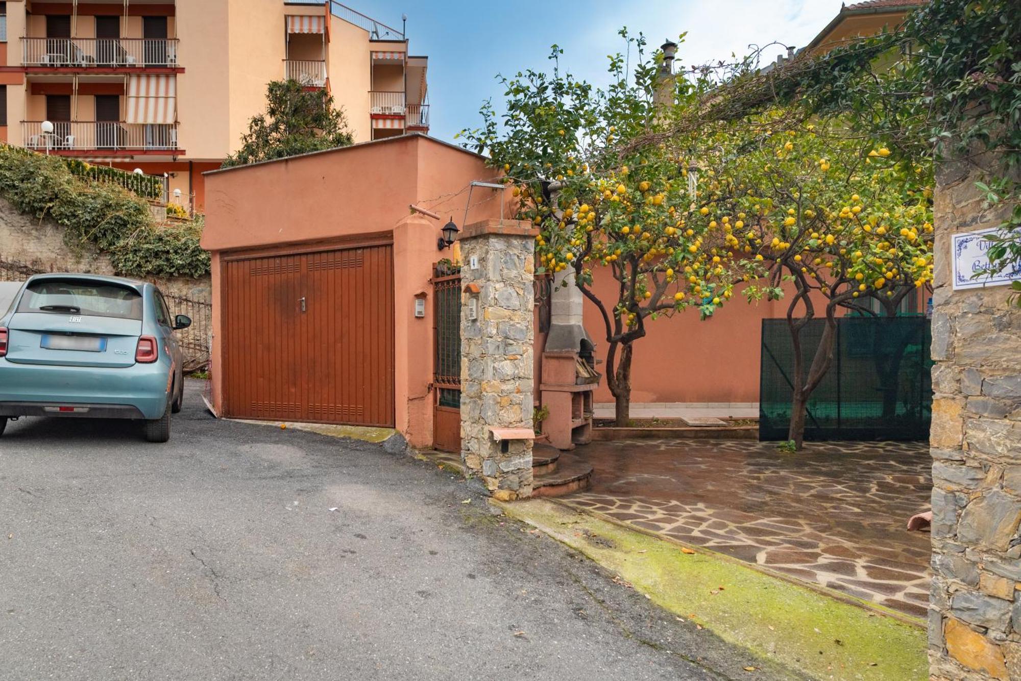 Rivierarent Bettina Holiday Finale Ligure Exteriör bild